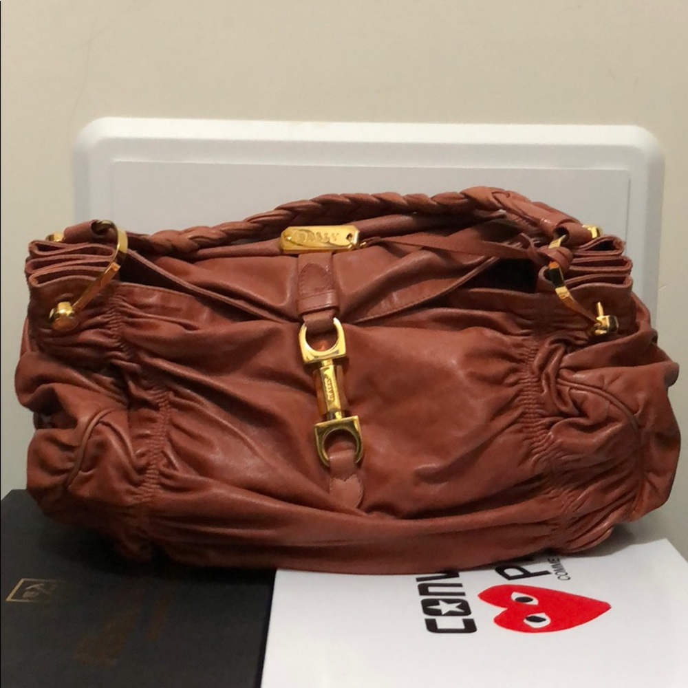 Bally shoulder bag.